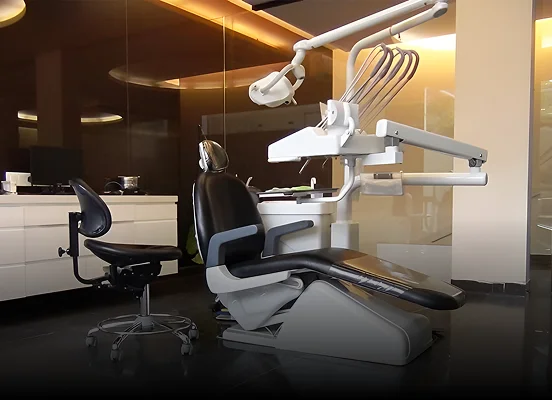 Dental surgery chair in an accredited implant clinic in India
